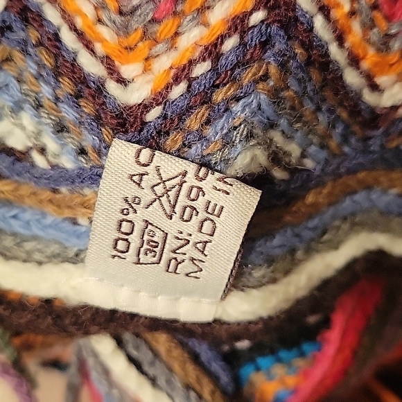 Cejon Rainbow Zigzag Fringe Knit Shall Wrap Blanket Stole - Picture 7 of 8